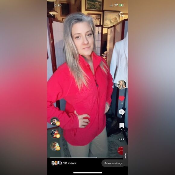 FUDA Bright Red Full Zip Cozy Fleece w/Embroidered Design & Pockets (Size: Med) - Picture 12 of 14